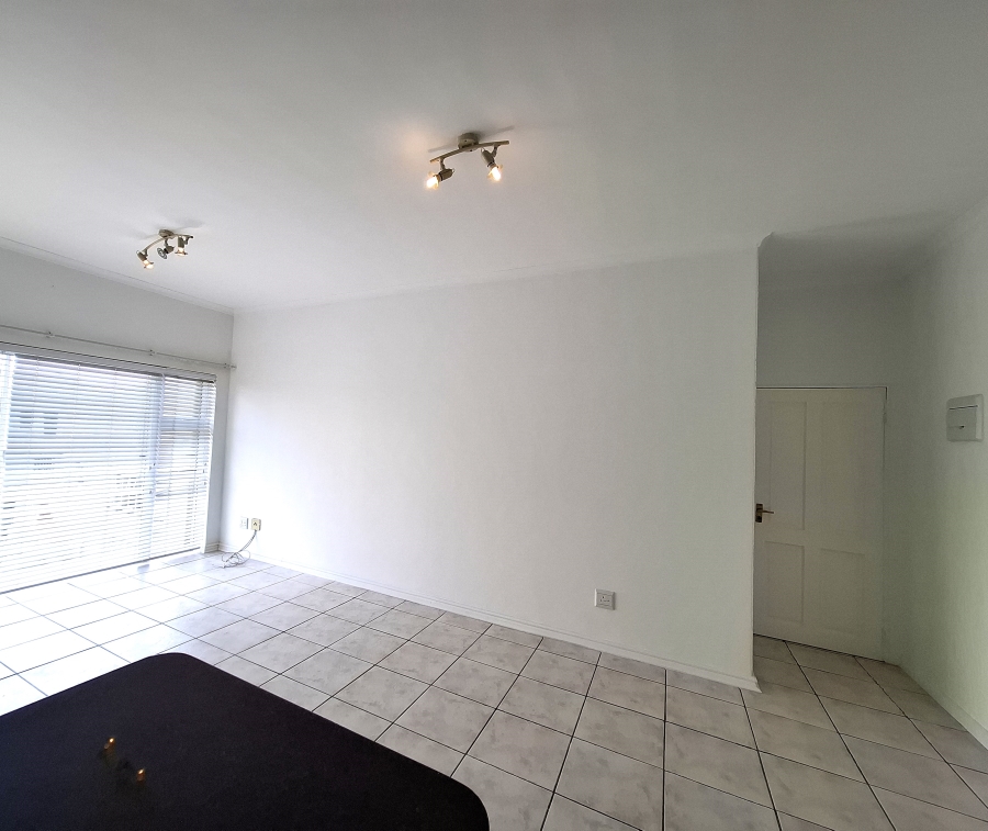 To Let 2 Bedroom Property for Rent in Table View Western Cape